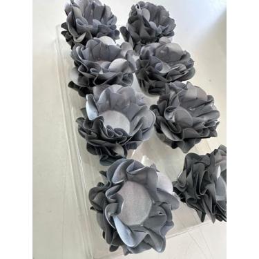 Imagem de Forminhas para Doces Finos em Formato de Flor 40 Unidades | Duas Camadas de Pétalas | Base 3cm para Bombom | Ideal para Casamentos, Festas, Aniversários e Batizados (Prata)