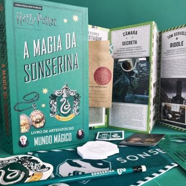 Imagem de Harry Potter - A Magia da Sonserina: Livro Oficial de Artefatos do Mundo Mágico (inclui itens colecionáveis e presentes para fãs de Harry Potter): 2