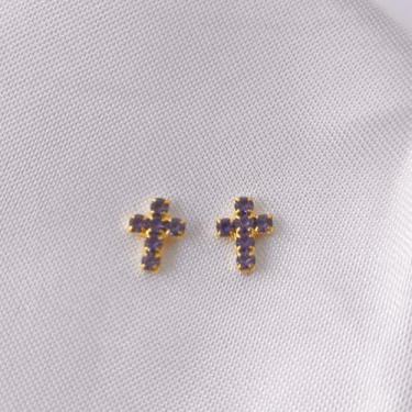 Imagem de Brinco Cruz pequeno banhado a ouro 18k Hipoalergênico Livre de Níquel 