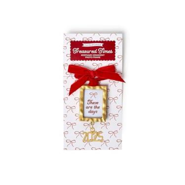 Imagem de Two's Company Moldura para fotos com enfeite de lembrança com pingente de 2025 no vale-presente, 7,5 cm, metal, multicolorido