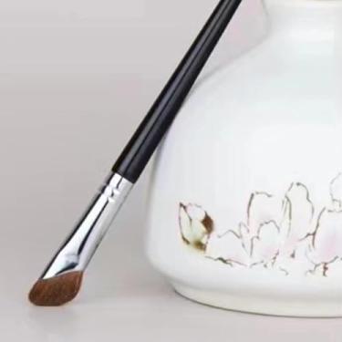 Imagem de 1 pincel de maquiagem com detalhes de olhos de animais, pincel de sombra de nariz de dedo foice, cabo de madeira, pincel de contorno de cabeça oblíqua (preto, preto, grande)