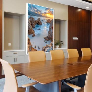 Imagem de Quadro decorativo mar entre pedras vertical - MeMoldura, Moldura Branc