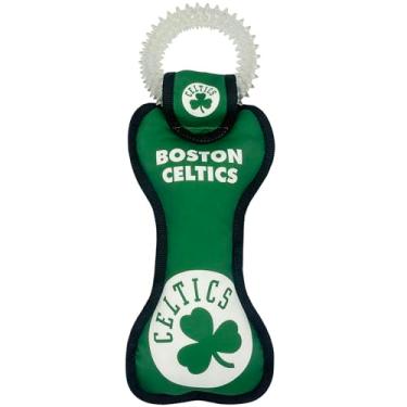 Imagem de Pets First Anel dental NBA Boston Celtics brinquedo de puxar para cães com barulho. Brinquedo PET resistente para diversão saudável, dentição e limpeza dos dentes e gengivas do animal de estimação