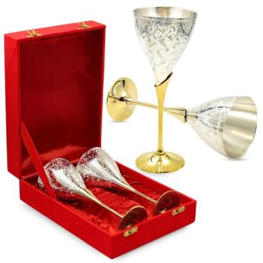 Imagem de Cálice de vinho de latão medieval de cálice antigo, copo de comunhão ornamentado com um padrão real em relevo, perfeitamente adequado para presentes, decoração de casa e fins cerimoniais, batismo