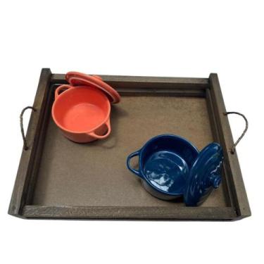 Imagem de Bandeja Rustica Com 2 Panelinhas De Porcelana - Vai Ao Forno - Utensil