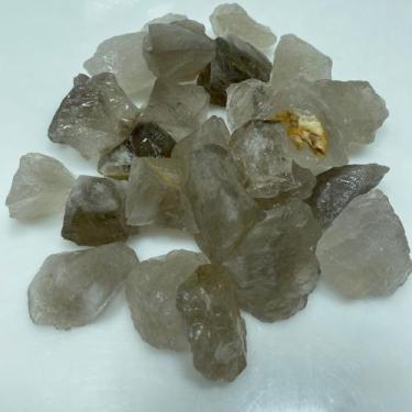 Imagem de Pedra quartzo fumê bruto pacote com 250g - qualidade A - PEDRA MAGICA
