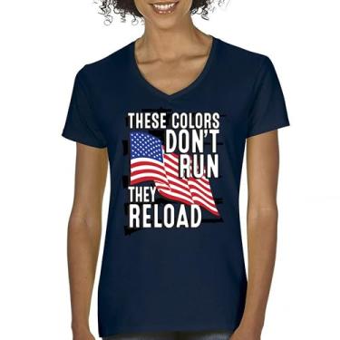 Imagem de Camiseta feminina gola V These Colors Don't Run They Reload 2nd Amendment 2A Don't Tread on Me Second Right Camiseta com bandeira americana, Azul marinho, XXG