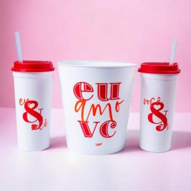 Imagem de Kit Romântico de Copos para Pipoca, Conjunto com 2 Copos e Balde Decorativos, Design 'Eu Amo Você', Branco e Vermelho