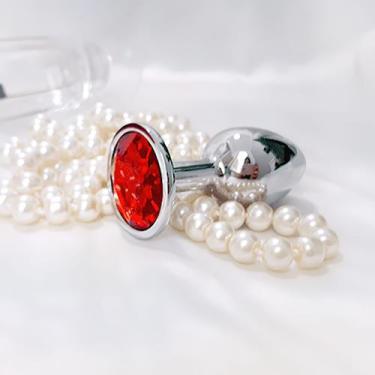 Imagem de Plug Anal Médio em Metal Cromado Com Pedra Brilhante 8x3,4cm - SutilSe