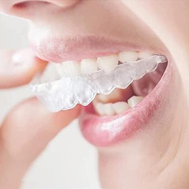 Imagem de Protetor bucal noturno antimoagem para homens e mulheres – Tratamento profissional de bruxismo – termoplástico reutilizável combinado com solução de silicone para fechamento dentário – Bocal confortável