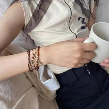 Imagem de Elegante conjunto de pulseiras com contas em camadas, estilo étnico, delicadas, estrelas, berloques, minimalistas, acessórios boêmios, joias empilhadas elegantes para casais
