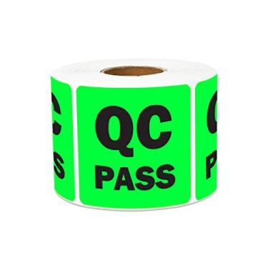 Imagem de Adesivos QC Pass - 5 x 5 cm quadrados em verde fluorescente QC Pass Label para controle de qualidade na linha de produção, adesivos de inspeção de gerenciamento de inventário de armazém - 300