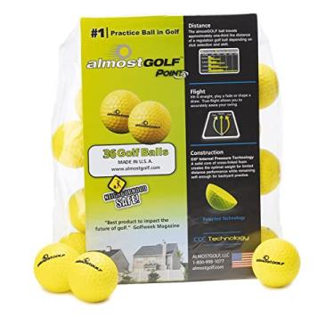 Imagem de Bolas de golfe para treinamento de golfe. Feito por AlmostGolf. Sinta-se em contato sólido para ótimo feedback. Voo limitado para uso no quintal. Seguro para dentro de casa. Um golfista obrigatório