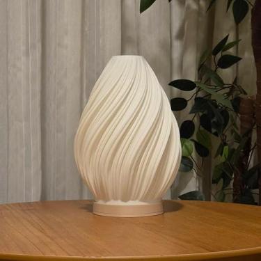 Imagem de Luminária de mesa QORA Spiral Flame (Palha)