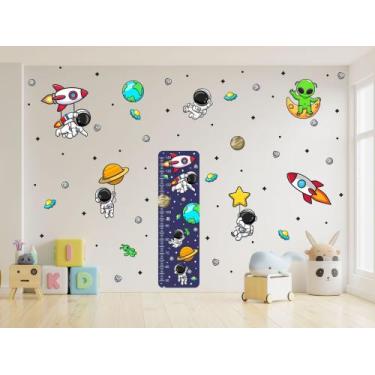 Imagem de adesivo de parede astronautas cute tamanho G com régua de crescimento 