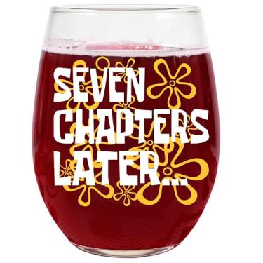 Imagem de Presentes para amantes de livros para mulheres – Taça de vinho "Seven Chapters Later" – Presentes de leitura, acessórios de clube de leitura e presentes de livros para leitores – Ideia de estoque para