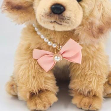 Imagem de Coleira ajustável para animais de estimação com detalhe de pérola, colar elegante para gatos e cães pequenos, ideal para caminhadas diárias, festas de animais de estimação, ocasiões festivas