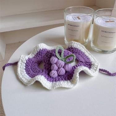 Imagem de PayaSnug Chapéu de malha para animais de estimação com orifícios de orelha e flor – Boné de fio feito à mão com alças de queixo para cães e gatos pequenos – Gorro fofo estilo crochê para fotos e clima