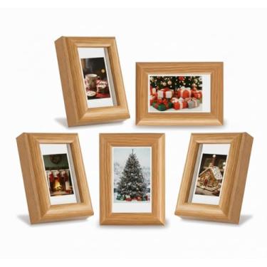 Imagem de Bucherry 4 porta-retratos pequenos, 5 x 7 cm, compatível com filmes Fuji Instax Mini 12/11/evo/41/40/99/se/9/9/9, 9, 8, 7, 7 polegadas, suporte para fotos de mesa em pé, decoração de Natal (madeira)