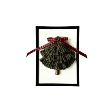Imagem de Decoração de mesa de árvore de Natal com borla 3D feita à mão – Decoração de Natal emoldurada 12,5 x 17,8 cm com laço xadrez, árvore de borla verde rústica, enfeite de Natal em pé para casa ou
