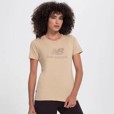 Imagem de Camiseta New Balance Essentials Basic Feminina-Feminino