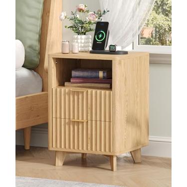 Imagem de Akxomel Mesa de cabeceira canelada com estação de carregamento, 35 cm P x 38 cm L x 58 cm A mesa de canto moderna com luz LED, mesa de cabeceira de madeira para quarto, perfil curvo, 2 gavetas de