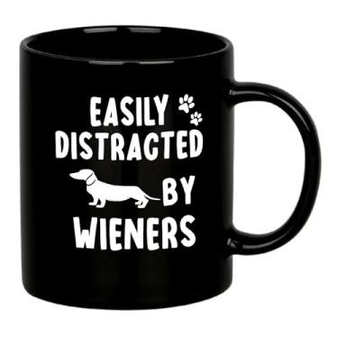 Imagem de Facilmente Distracted By Wieners Dachshund presente para amantes de cães amante de animais de estimação namorada namorada irmã irmão mãe pai caneca de cerâmica 325 ml preta