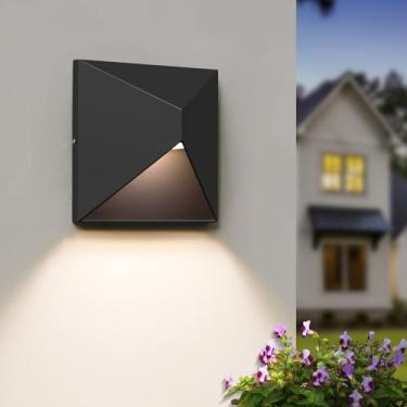 Imagem de QQCherry Suporte de parede para luminária externa, luminárias externas de LED 8W para fora, luzes modernas de varanda frontal, arandela de parede preta à prova d'água para casa, pátio, garagem