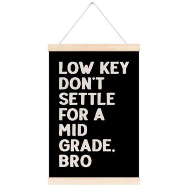 Imagem de laveliabel Moldura engraçada para pendurar para pôster de sala de aula, itens essenciais para sala de aula do ensino médio, pôster de faixa de aula de inglês de matemática com cabide de madeira