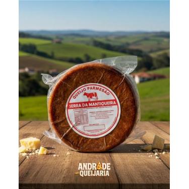 Imagem de Queijo Parmesão Defumado na Madeira de Eucalipto - 850g - O Bão di Min