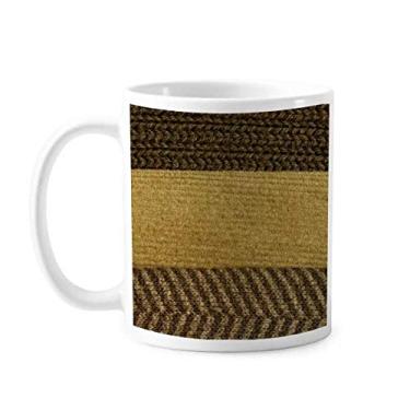 Imagem de Tecido de linho com barra tripla marrom abstrata caneca cerâmica café porcelana louça
