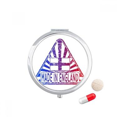 Imagem de Estojo de comprimidos feito na Inglaterra, Reino Unido, bandeira de triângulo, caixa de armazenamento de remédios