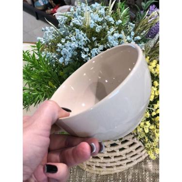 Imagem de Bolw em ceramica esmaltada alto brilho cor bege