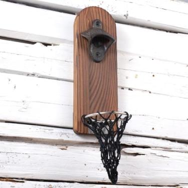 Imagem de Arola Abridor de garrafas magnético montado na parede, abridor de madeira removível com rede coletora de tampas, presente ideal para amantes de cerveja e homens, use como decoração de bar de quintal