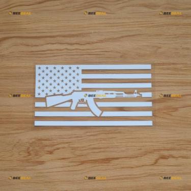 Imagem de Adesivo decalque de vinil com bandeira americana Rifle AK - Branco 15 cm - para carro barco laptop copo sem fundo cortado