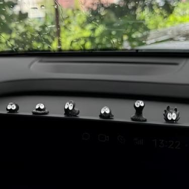 Imagem de Ygapuzi 15 peças lindos sprites de fuligem acessórios de espelho retrovisor de carro desenhos animados de fuligem decoração para espelho de carro painel decoração interior ornamento de carro presentes