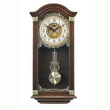 Imagem de Relógio de parede em estilo europeu retrô de madeira maciça relógio de parede com mostrador de metal ponteiro pêndulo música clássica esculpida padrão relógio de quartzo