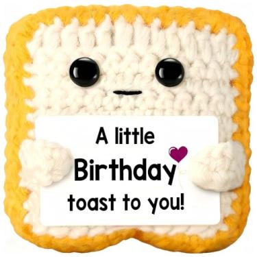 Imagem de uwsic Birthday Gifts for Women, Men - Funny Birthday Gifts for Boyfriends, Friends, Mom, Dad - Unique Crochet Toast Gift Card