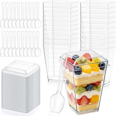 Imagem de Vicuna R Copos de sobremesa de plástico transparente de 142 g com tampas e colheres, pequenos copos quadrados de aperitivo parfait, copo de servir bagatela de festa, mini copo atirador de sobremesa