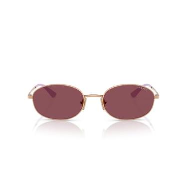 Imagem de Óculos de Sol Vogue Eyewear Polarizado 0VO4323S 51525Q Tam 56 / Rose Gold - Lentes Roxo