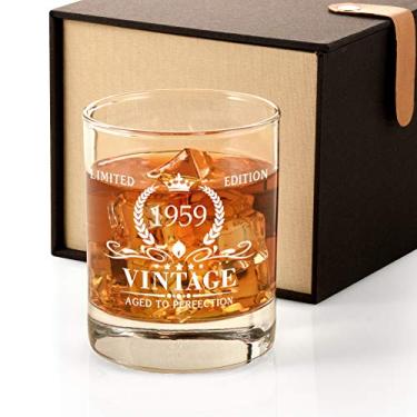 Imagem de 1959 61st Birthday Gifts for Men, Vintage Whiskey Glass 61 Birthday Gifts for Dad,Son, Husband, Brother, Funny 61st Birthday Gifts Present Ideas for Him, 61 YearOld Bday Party Decoration