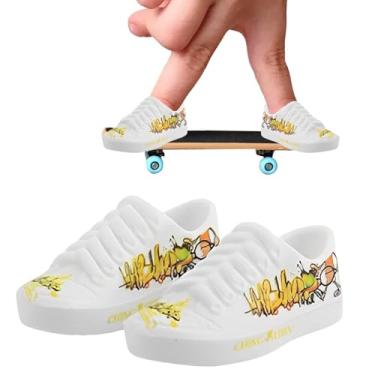 Imagem de Sapatos de Skate de Dedo,Sapatos de Fingerboard,Sapatos de dedo em atura brinquedos para dedos | Brinquedos de mesa sapatos de boneca sapatos de scooter de dedo, sapatos de dedo brinquedos minúsculos,