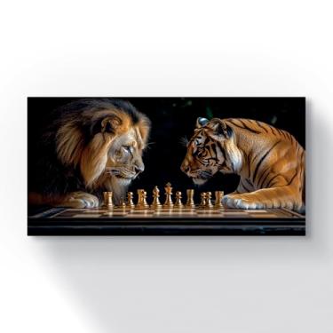 Imagem de Arte Decorativa Leão e Tigre com Xadrez, Tela Fotográfica em Preto e Dourado, Animais Selvagens, 60x40 cm