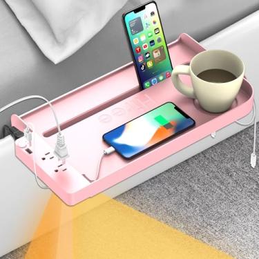 Imagem de Hiree Prateleira de cabeceira para beliche de dormitório com porta de carregamento USB e 2 saídas CA, organizador de bandeja de mesa lateral, bandeja de cabeceira essencial para dormitório