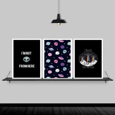 Imagem de Kit 3 Quadros I Believe Ovnis 45X34 C/Vidro - Madeira Branca