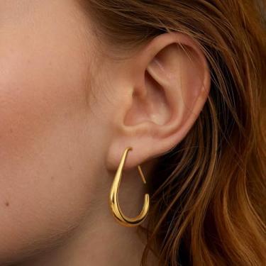 Imagem de Brincos de argola em forma de gota de titânio para mulheres, ouro 18 quilates, ovais, brincos de argola, leves, altamente polidos, joias com design de pingente de gota, presente para mulheres