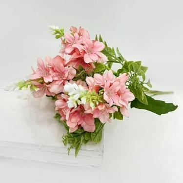 Imagem de Flores artificiais de mandioca e lírio do vale - flores falsas de seda realistas para decoração de casa, duráveis e realistas (rosa)
