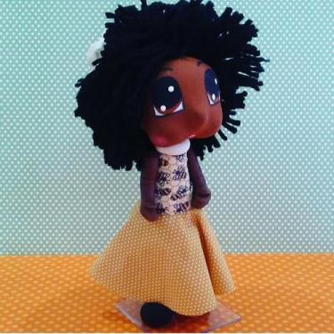 Imagem de Boneca Preta em Porcelana Fria - Os Grashis