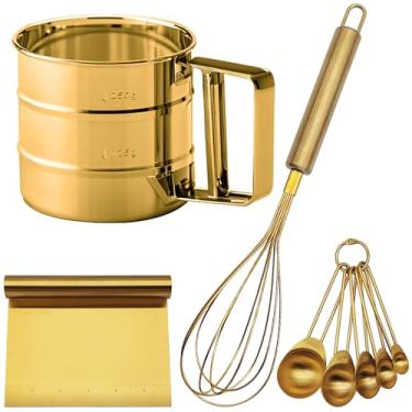 Imagem de Conjunto de ferramentas para assar peneira de farinha dourada, kit de 4 peças de aço inoxidável findTop com batedor de 25,4 cm, raspador de massa e 5 colheres medidoras, polido com espelho, fácil de