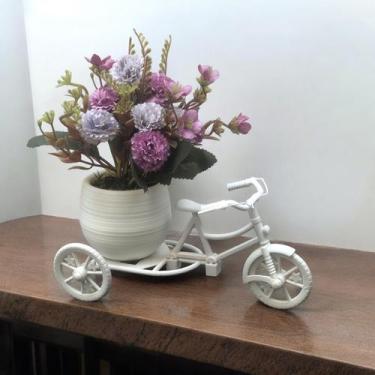 Imagem de Arranjo de flores artificiais lilás vaso bicicleta triciclo branco - J